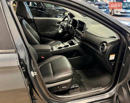 Серый Хендай Kona, объемом двигателя 0 л и пробегом 85 тыс. км за 14450 $, фото 11 на Automoto.ua