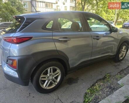 Сірий Хендай Kona, об'ємом двигуна 2 л та пробігом 60 тис. км за 14300 $, фото 3 на Automoto.ua