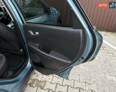 Серый Хендай Kona, объемом двигателя 0 л и пробегом 127 тыс. км за 17650 $, фото 40 на Automoto.ua