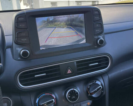 Серый Хендай Kona, объемом двигателя 2 л и пробегом 93 тыс. км за 15900 $, фото 39 на Automoto.ua