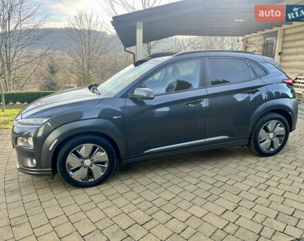Серый Хендай Kona, объемом двигателя 0 л и пробегом 95 тыс. км за 17500 $, фото 28 на Automoto.ua