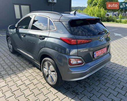 Серый Хендай Kona, объемом двигателя 0 л и пробегом 96 тыс. км за 17300 $, фото 3 на Automoto.ua