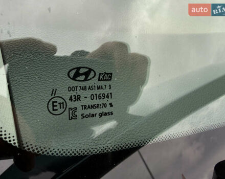 Серый Хендай Kona, объемом двигателя 0 л и пробегом 127 тыс. км за 17650 $, фото 74 на Automoto.ua