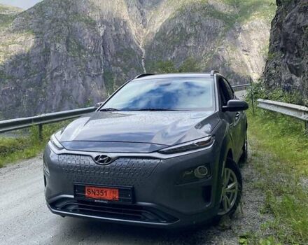 Серый Хендай Kona, объемом двигателя 0 л и пробегом 107 тыс. км за 16600 $, фото 6 на Automoto.ua