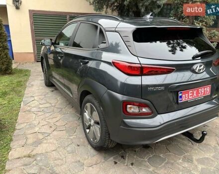 Серый Хендай Kona, объемом двигателя 0 л и пробегом 80 тыс. км за 18900 $, фото 8 на Automoto.ua