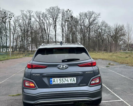 Серый Хендай Kona, объемом двигателя 0 л и пробегом 115 тыс. км за 19000 $, фото 8 на Automoto.ua