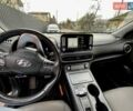 Сірий Хендай Kona, об'ємом двигуна 0 л та пробігом 83 тис. км за 17300 $, фото 6 на Automoto.ua
