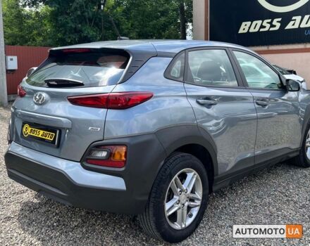 Серый Хендай Kona, объемом двигателя 2 л и пробегом 106 тыс. км за 17600 $, фото 5 на Automoto.ua