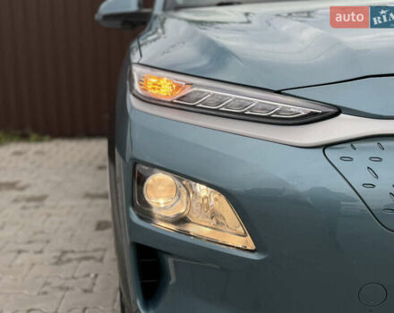 Серый Хендай Kona, объемом двигателя 0 л и пробегом 127 тыс. км за 17650 $, фото 8 на Automoto.ua