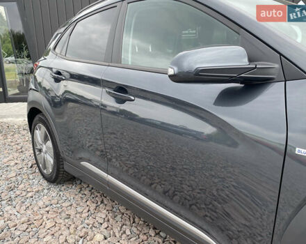 Сірий Хендай Kona, об'ємом двигуна 0 л та пробігом 115 тис. км за 18700 $, фото 15 на Automoto.ua