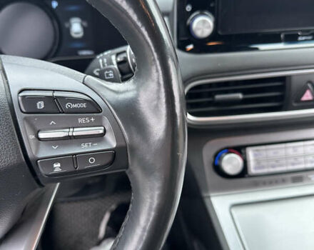 Серый Хендай Kona, объемом двигателя 0 л и пробегом 115 тыс. км за 19000 $, фото 25 на Automoto.ua