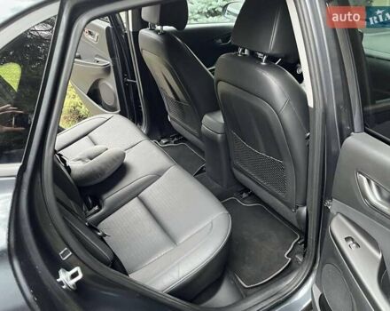 Серый Хендай Kona, объемом двигателя 0 л и пробегом 80 тыс. км за 18900 $, фото 19 на Automoto.ua
