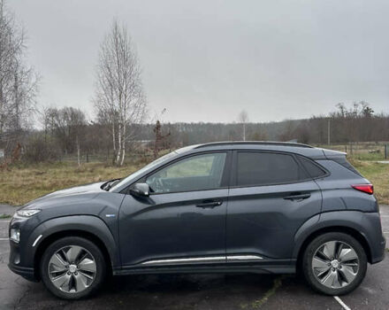 Серый Хендай Kona, объемом двигателя 0 л и пробегом 115 тыс. км за 19000 $, фото 6 на Automoto.ua