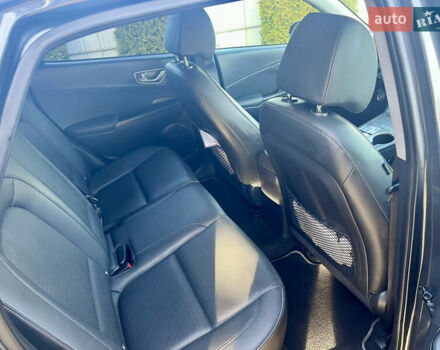 Серый Хендай Kona, объемом двигателя 0 л и пробегом 95 тыс. км за 17500 $, фото 52 на Automoto.ua