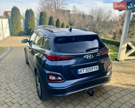 Серый Хендай Kona, объемом двигателя 0 л и пробегом 95 тыс. км за 17500 $, фото 23 на Automoto.ua