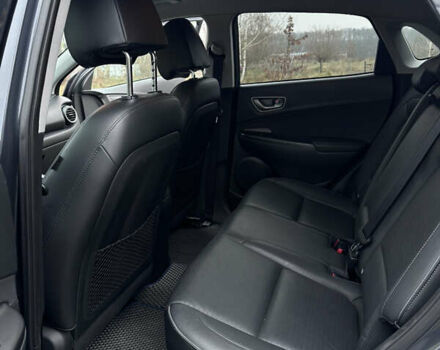 Серый Хендай Kona, объемом двигателя 0 л и пробегом 115 тыс. км за 19000 $, фото 20 на Automoto.ua