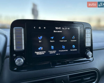 Серый Хендай Kona, объемом двигателя 0 л и пробегом 126 тыс. км за 17300 $, фото 93 на Automoto.ua