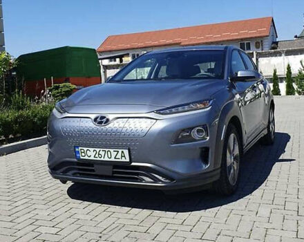 Серый Хендай Kona, объемом двигателя 0 л и пробегом 114 тыс. км за 15300 $, фото 5 на Automoto.ua