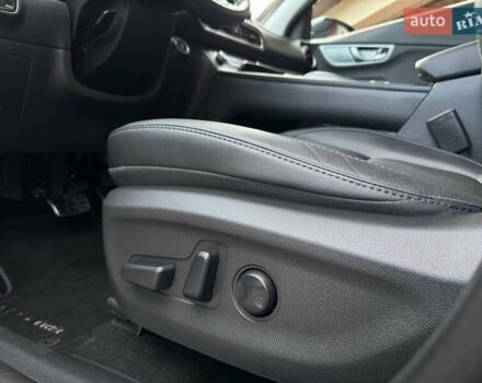 Сірий Хендай Kona, об'ємом двигуна 0 л та пробігом 71 тис. км за 17700 $, фото 38 на Automoto.ua