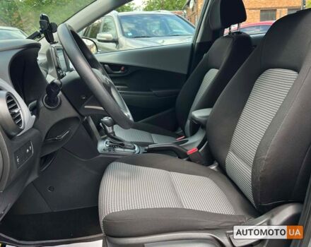 Серый Хендай Kona, объемом двигателя 2 л и пробегом 106 тыс. км за 17600 $, фото 12 на Automoto.ua