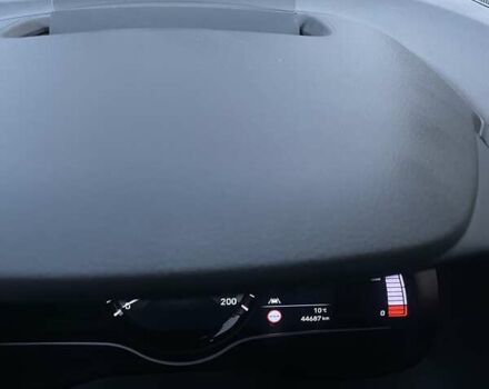 Серый Хендай Kona, объемом двигателя 0 л и пробегом 44 тыс. км за 17400 $, фото 13 на Automoto.ua