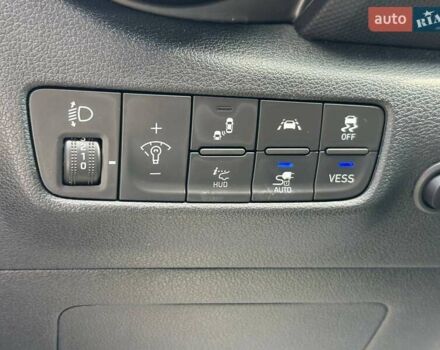 Серый Хендай Kona, объемом двигателя 0 л и пробегом 137 тыс. км за 16700 $, фото 22 на Automoto.ua