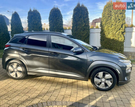 Серый Хендай Kona, объемом двигателя 0 л и пробегом 95 тыс. км за 17500 $, фото 10 на Automoto.ua