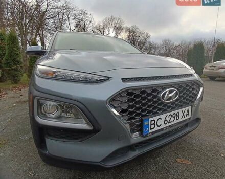 Сірий Хендай Kona, об'ємом двигуна 2 л та пробігом 112 тис. км за 14200 $, фото 3 на Automoto.ua