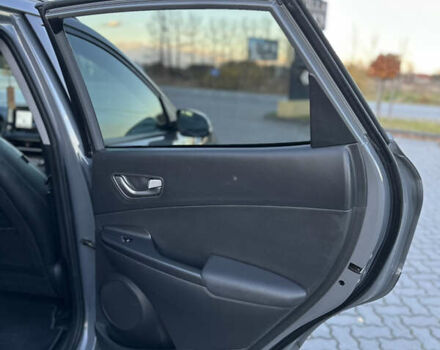 Серый Хендай Kona, объемом двигателя 0 л и пробегом 126 тыс. км за 17300 $, фото 62 на Automoto.ua