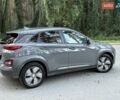 Серый Хендай Kona, объемом двигателя 0 л и пробегом 96 тыс. км за 17200 $, фото 10 на Automoto.ua