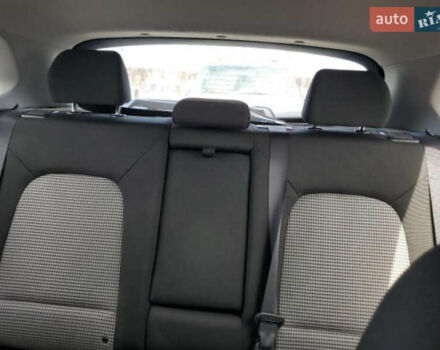 Сірий Хендай Kona, об'ємом двигуна 2 л та пробігом 50 тис. км за 2500 $, фото 9 на Automoto.ua