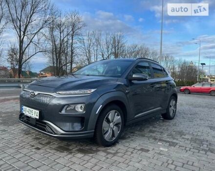 Сірий Хендай Kona, об'ємом двигуна 0 л та пробігом 105 тис. км за 18300 $, фото 1 на Automoto.ua