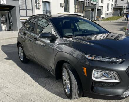 Серый Хендай Kona, объемом двигателя 2 л и пробегом 93 тыс. км за 15900 $, фото 3 на Automoto.ua