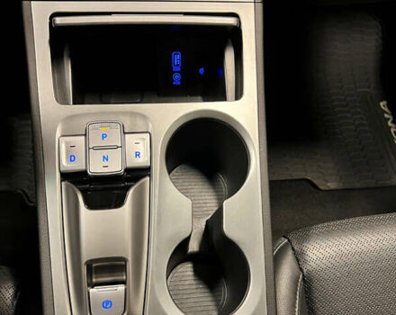 Серый Хендай Kona, объемом двигателя 0 л и пробегом 85 тыс. км за 14450 $, фото 19 на Automoto.ua