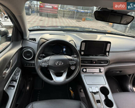 Серый Хендай Kona, объемом двигателя 0 л и пробегом 65 тыс. км за 16399 $, фото 29 на Automoto.ua