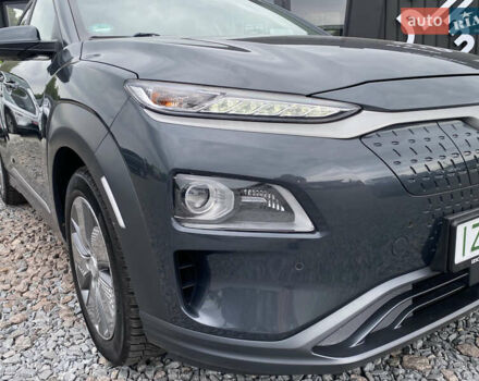 Сірий Хендай Kona, об'ємом двигуна 0 л та пробігом 115 тис. км за 18700 $, фото 1 на Automoto.ua