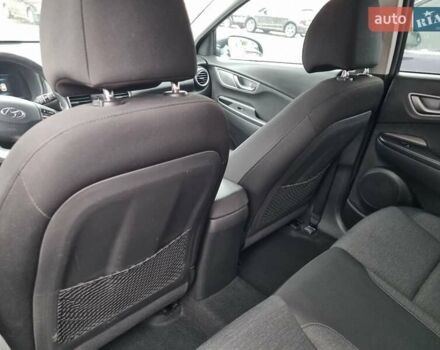 Серый Хендай Kona, объемом двигателя 0 л и пробегом 151 тыс. км за 16399 $, фото 28 на Automoto.ua