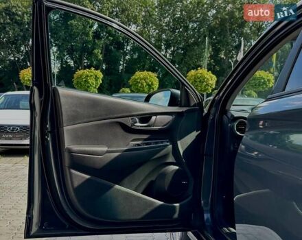 Серый Хендай Kona, объемом двигателя 0 л и пробегом 137 тыс. км за 16700 $, фото 13 на Automoto.ua