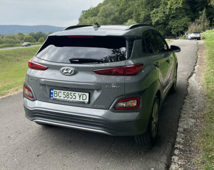 Сірий Хендай Kona, об'ємом двигуна 0 л та пробігом 109 тис. км за 17000 $, фото 3 на Automoto.ua