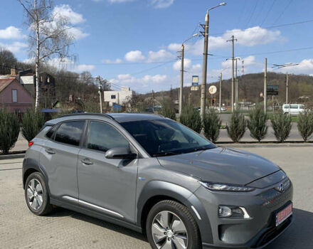 Сірий Хендай Kona, об'ємом двигуна 0 л та пробігом 82 тис. км за 16900 $, фото 2 на Automoto.ua
