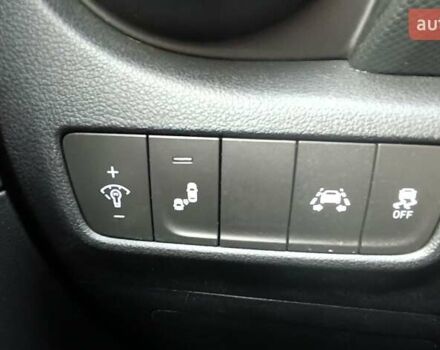 Сірий Хендай Kona, об'ємом двигуна 2 л та пробігом 112 тис. км за 14200 $, фото 25 на Automoto.ua