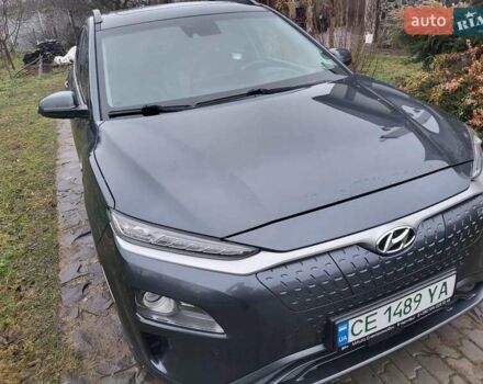 Серый Хендай Kona, объемом двигателя 0 л и пробегом 194 тыс. км за 15800 $, фото 2 на Automoto.ua