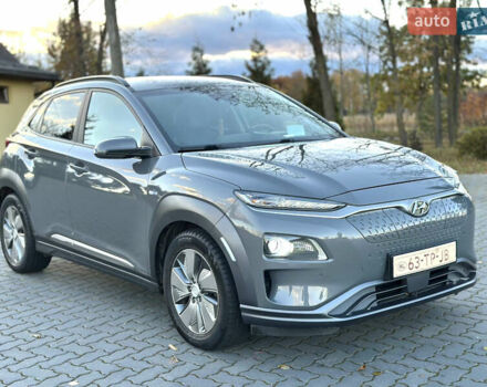 Серый Хендай Kona, объемом двигателя 0 л и пробегом 126 тыс. км за 17300 $, фото 25 на Automoto.ua