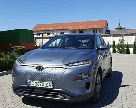 Серый Хендай Kona, объемом двигателя 0 л и пробегом 114 тыс. км за 15300 $, фото 6 на Automoto.ua