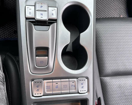 Серый Хендай Kona, объемом двигателя 0 л и пробегом 115 тыс. км за 19000 $, фото 29 на Automoto.ua