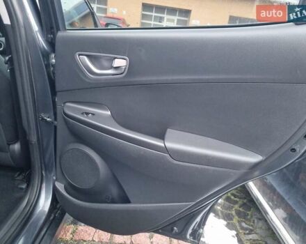 Серый Хендай Kona, объемом двигателя 0 л и пробегом 151 тыс. км за 16399 $, фото 32 на Automoto.ua