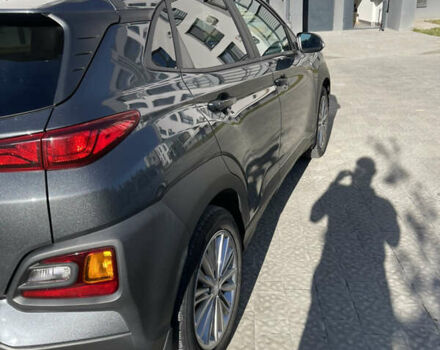 Серый Хендай Kona, объемом двигателя 2 л и пробегом 93 тыс. км за 15900 $, фото 9 на Automoto.ua