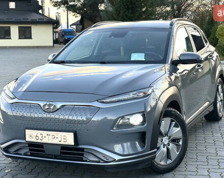 Серый Хендай Kona, объемом двигателя 0 л и пробегом 126 тыс. км за 17300 $, фото 7 на Automoto.ua