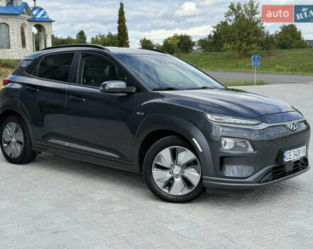Серый Хендай Kona, объемом двигателя 0 л и пробегом 79 тыс. км за 17200 $, фото 1 на Automoto.ua