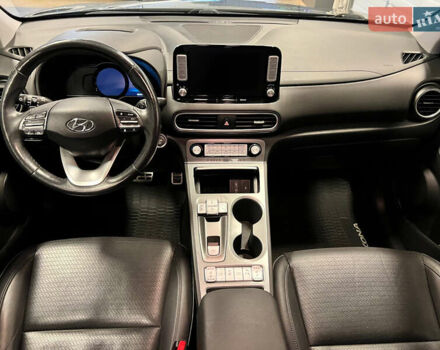 Серый Хендай Kona, объемом двигателя 0 л и пробегом 85 тыс. км за 14450 $, фото 12 на Automoto.ua